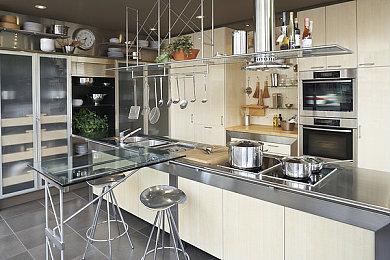 《虚妄之盒》抢先体验开启 爽快下落式肉鸽卡牌